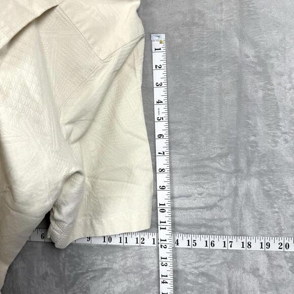 Jamaica Jaxx White Textured Rayon Hawaiian Shirt 100% Silk Size M Island Casual - Picture 9 of 9